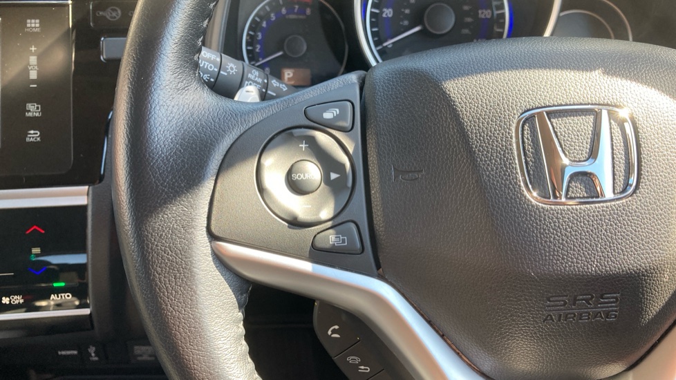 Honda Jazz 1.3 i-VTEC EX Navi 5dr CVT Petrol Hatchback - Image 28