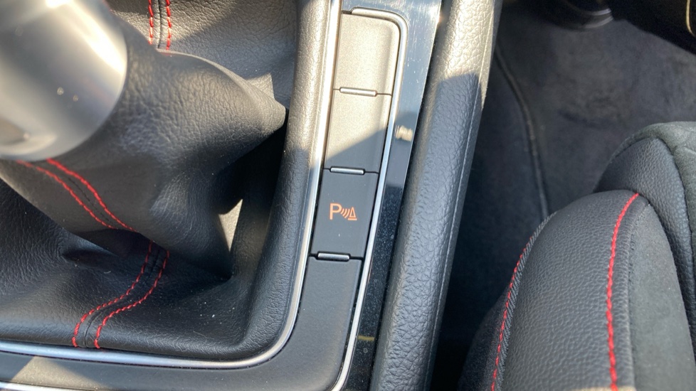 Volkswagen Golf 2.0 TSI 245 GTI Performance 5dr Petrol Hatchback - Image 54