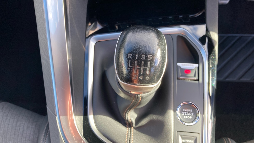 Peugeot 3008 1.5 BlueHDi GT Line Premium 5dr Diesel Estate - Image 38