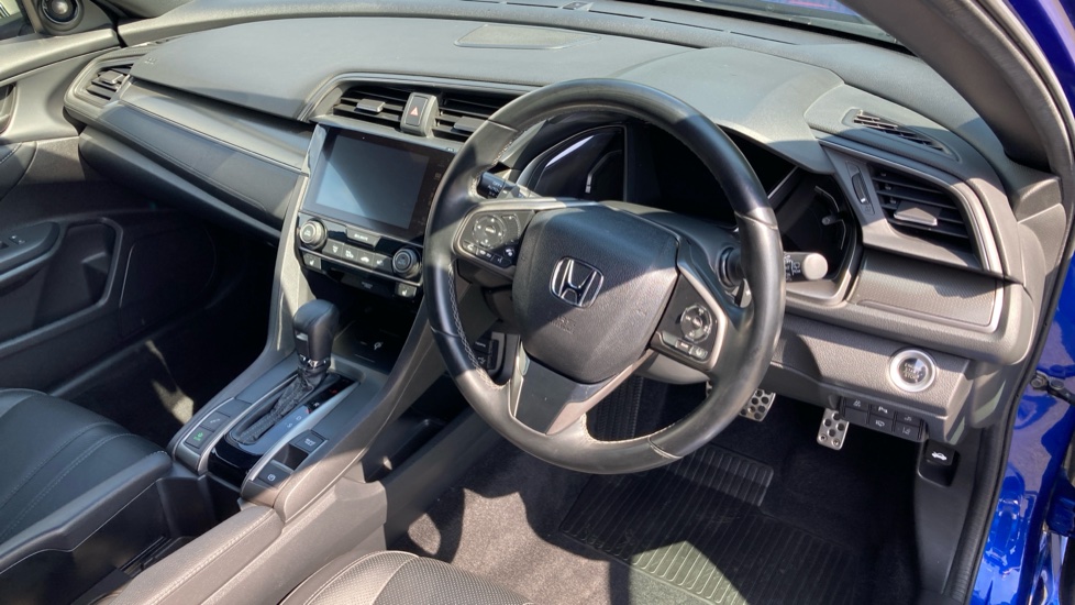Honda Civic 1.5 VTEC Turbo Prestige 5dr CVT Petrol Hatchback - Image 11