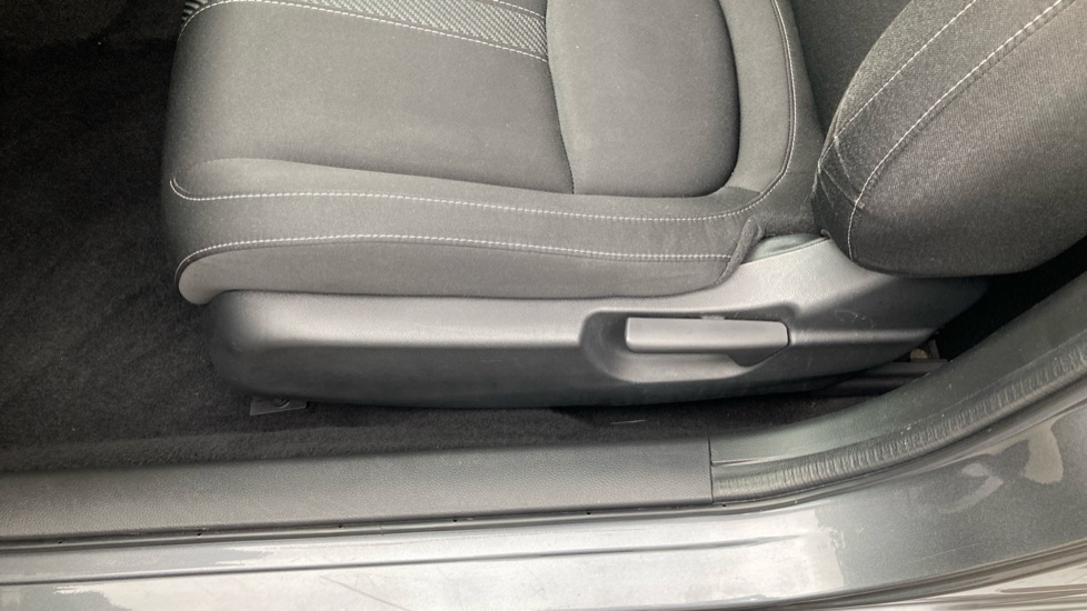 Honda Civic 1.0 VTEC Turbo SR 5dr Petrol Hatchback - Image 75