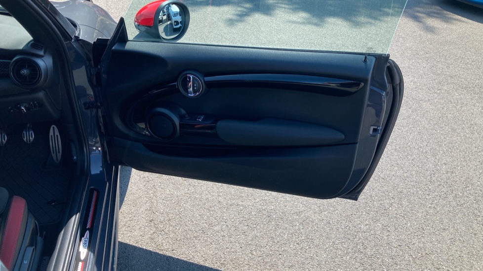 MINI Hatchback 2.0 Cooper S Sport II 3dr Petrol Hatchback - Image 44