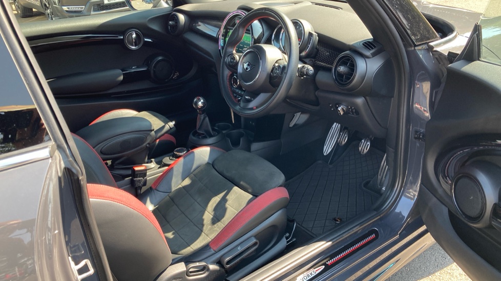 MINI Hatchback 2.0 Cooper S Sport II 3dr Petrol Hatchback - Image 46