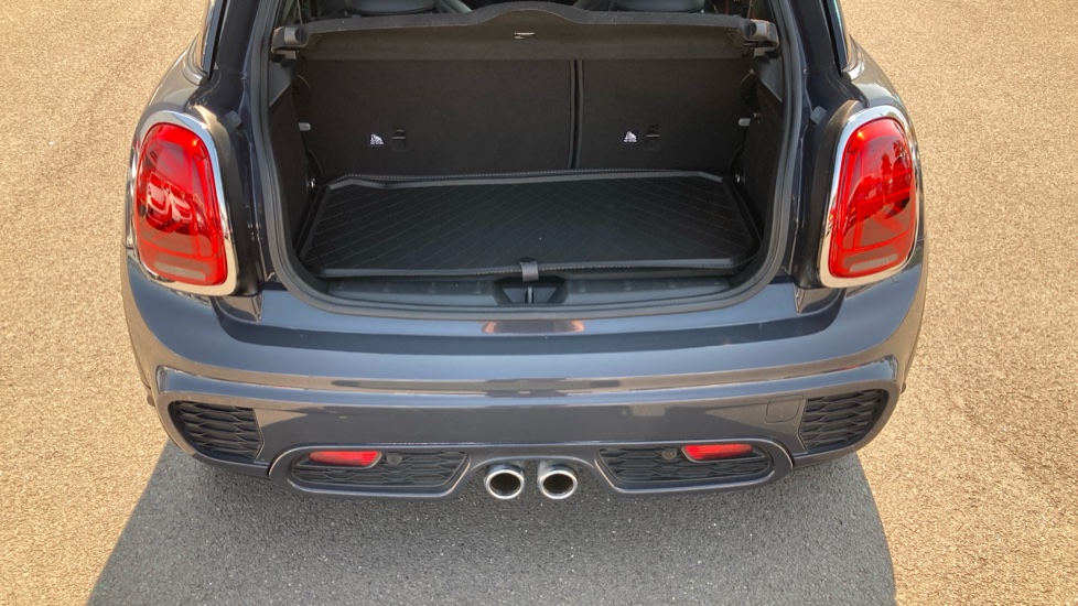MINI Hatchback 2.0 Cooper S Sport II 3dr Petrol Hatchback - Image 47