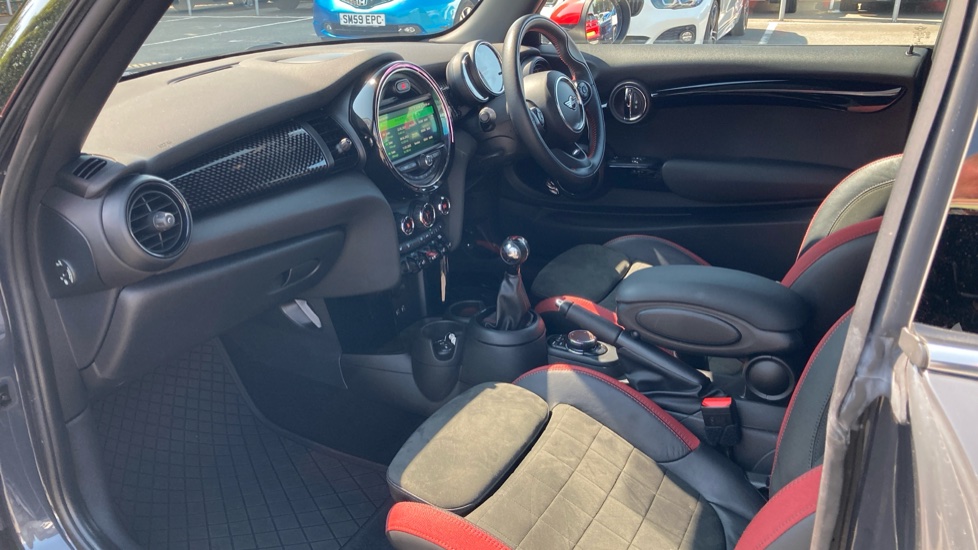 MINI Hatchback 2.0 Cooper S Sport II 3dr Petrol Hatchback - Image 48