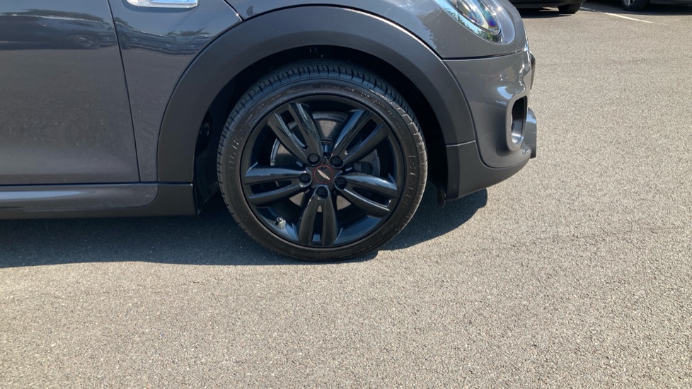 MINI Hatchback 2.0 Cooper S Sport II 3dr Petrol Hatchback - Image 60