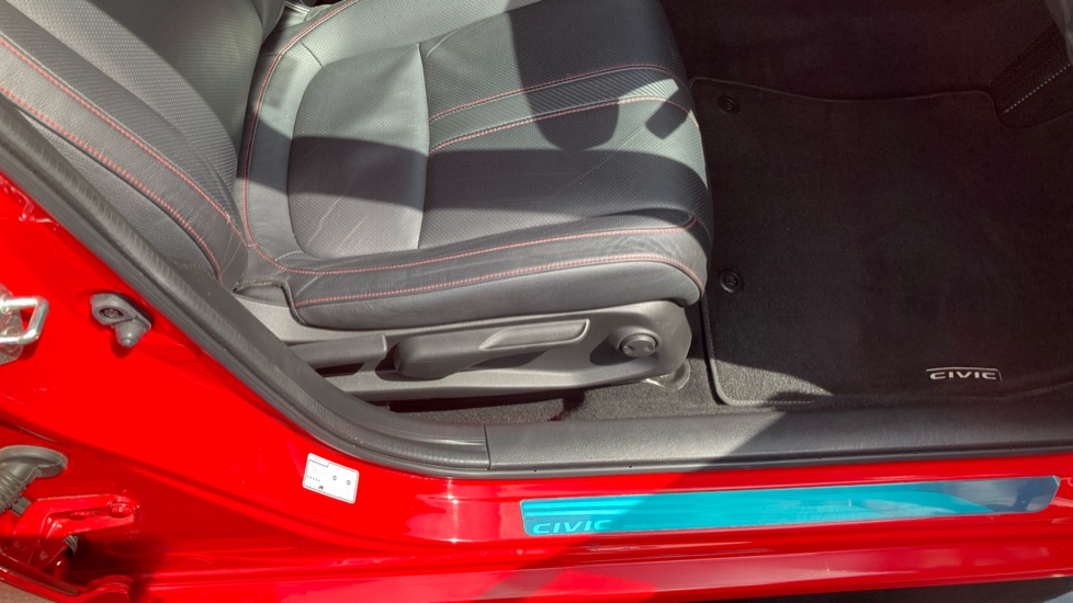 Honda Civic 1.0 VTEC Turbo 126 Sport Line 5dr Petrol Hatchback - Image 28