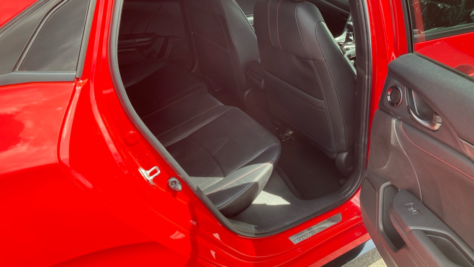 Honda Civic 1.0 VTEC Turbo 126 Sport Line 5dr Petrol Hatchback - Image 31