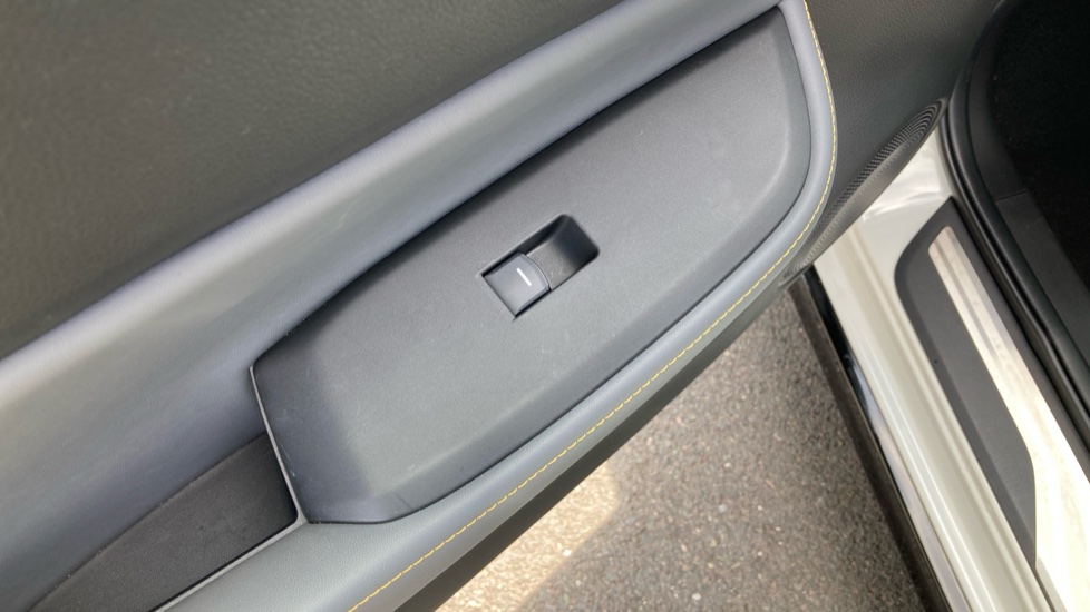 Honda Jazz 1.5 i-MMD Hybrid Advance Sport 5dr eCVT Hybrid Hatchback - Image 19