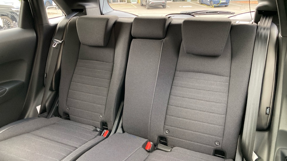 Honda Jazz 1.5 i-MMD Hybrid Crosstar Advance 5dr eCVT Hybrid Hatchback - Image 8