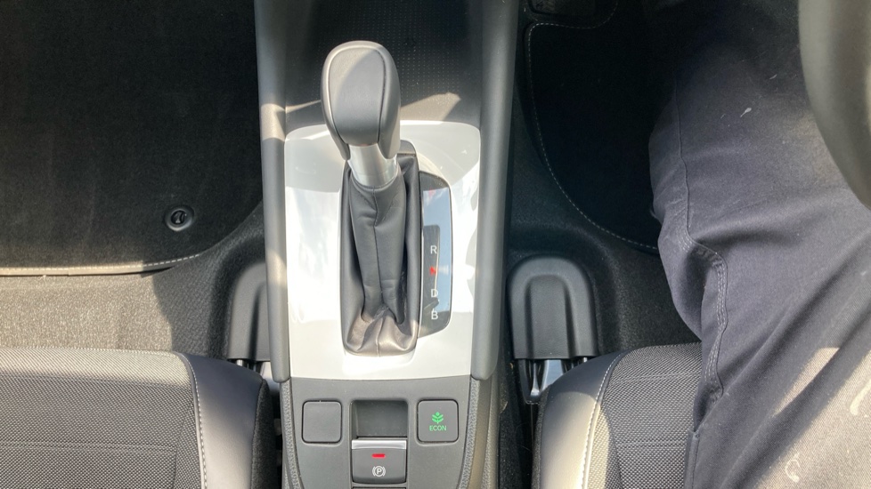 Honda Jazz 1.5 i-MMD Hybrid Crosstar Advance 5dr eCVT Hybrid Hatchback - Image 19