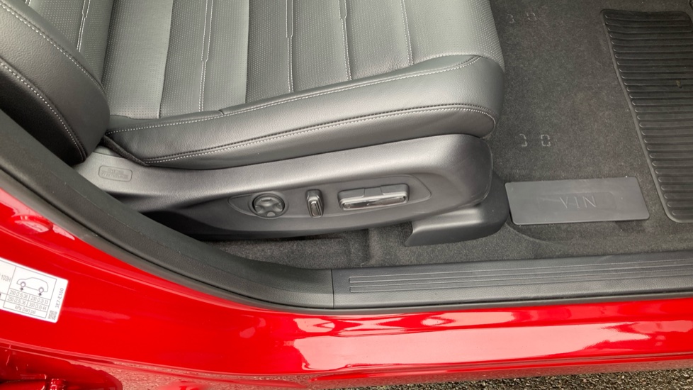 Honda CR-V 2.0 ePHEV Advance Tech 5dr eCVT Estate - Image 33