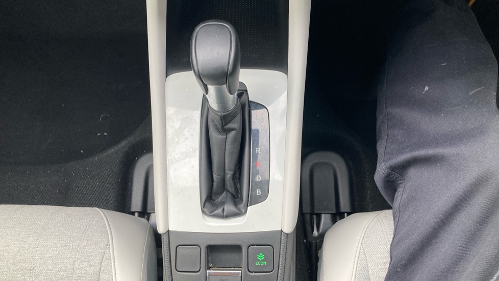 Honda Jazz 1.5 i-MMD Hybrid EX 5dr eCVT Hybrid Hatchback - Image 19