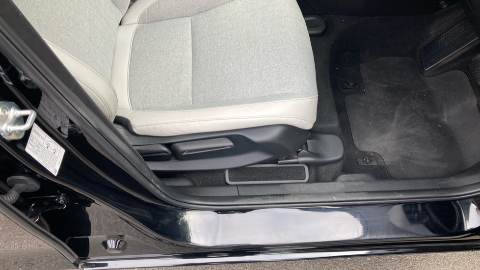 Honda Jazz 1.5 i-MMD Hybrid EX 5dr eCVT Hybrid Hatchback - Image 29