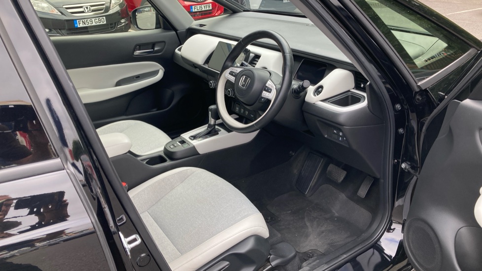 Honda Jazz 1.5 i-MMD Hybrid EX 5dr eCVT Hybrid Hatchback - Image 30