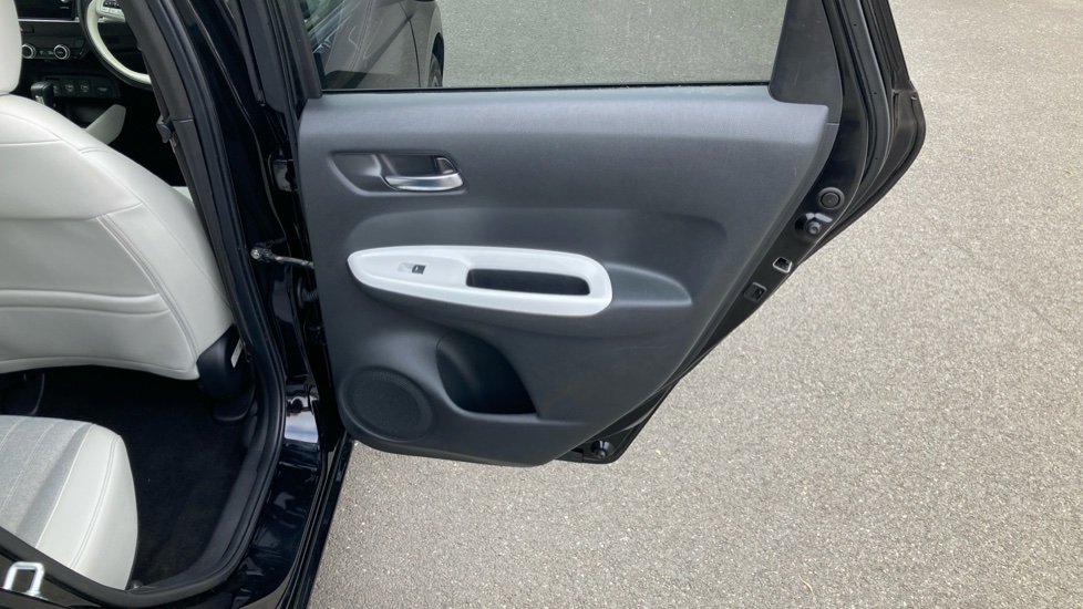 Honda Jazz 1.5 i-MMD Hybrid EX 5dr eCVT Hybrid Hatchback - Image 31