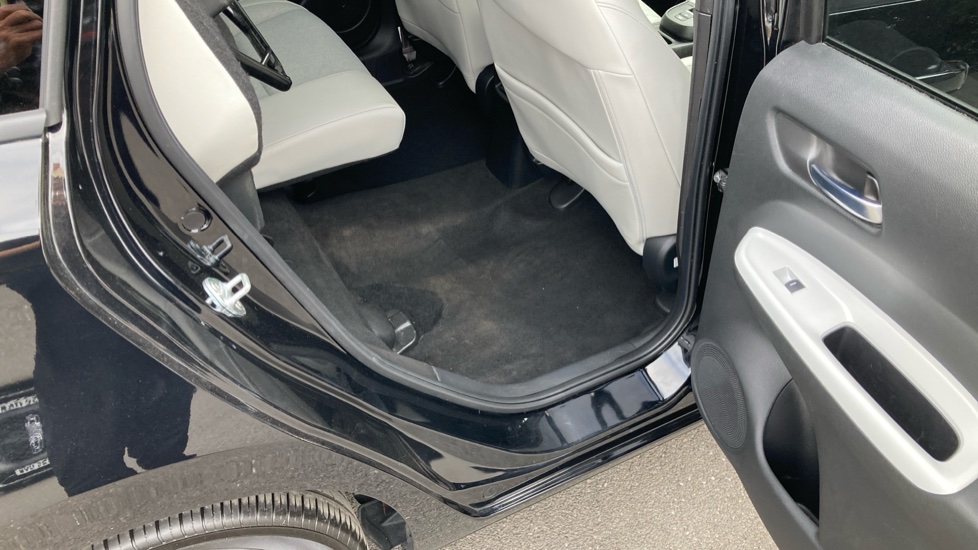 Honda Jazz 1.5 i-MMD Hybrid EX 5dr eCVT Hybrid Hatchback - Image 33