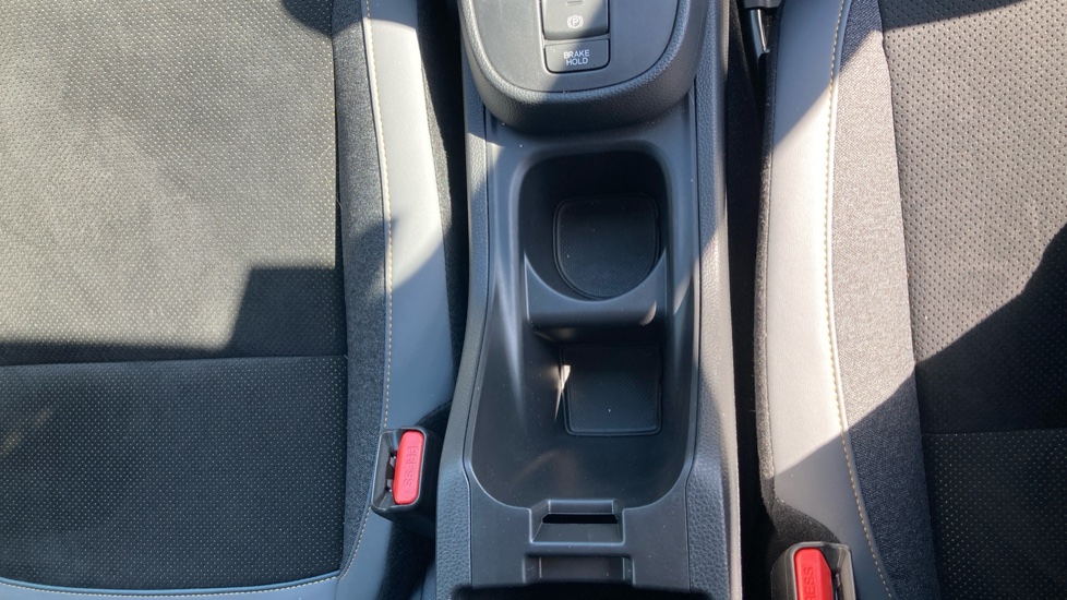 Honda Jazz 1.5 i-MMD Hybrid Advance Sport 5dr eCVT Hybrid Hatchback - Image 33
