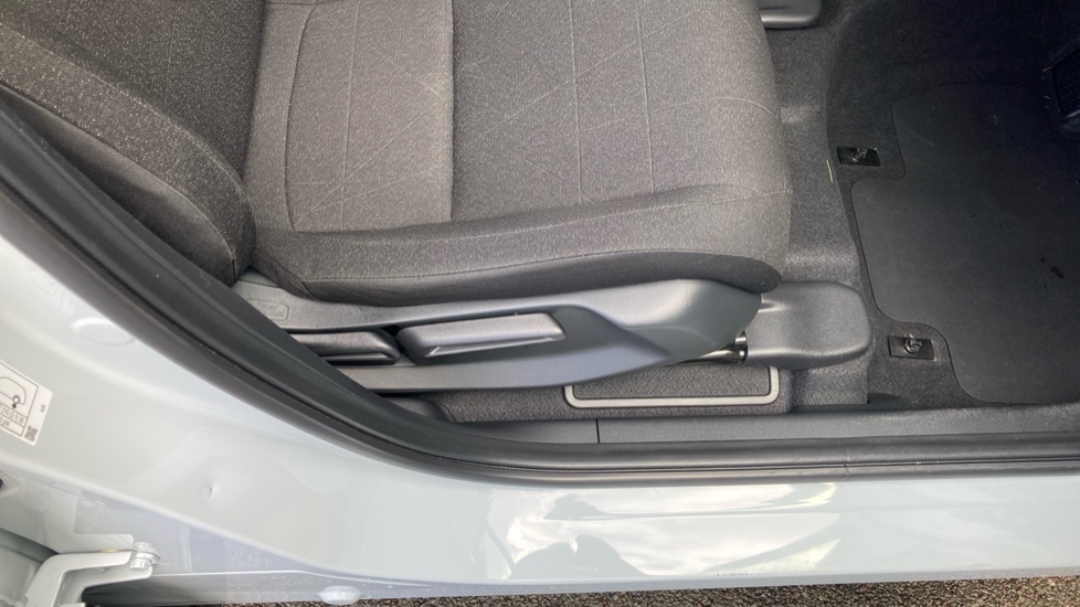 Honda HR-V 1.5 eHEV Elegance 5dr CVT Hybrid Hatchback - Image 28