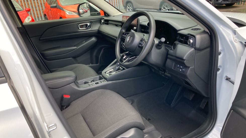 Honda HR-V 1.5 eHEV Elegance 5dr CVT Hybrid Hatchback - Image 29