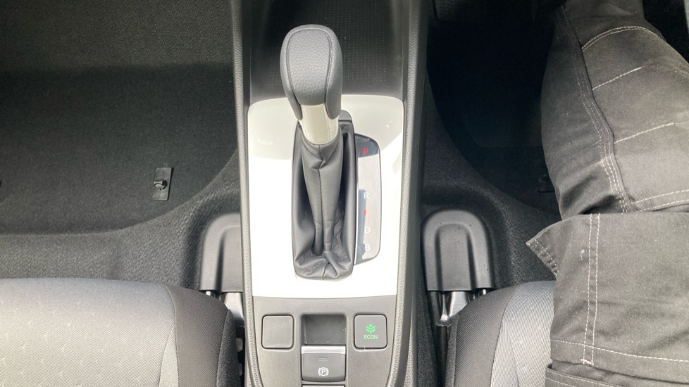 Honda Jazz 1.5 i-MMD Hybrid Elegance 5dr eCVT Hybrid Hatchback - Image 18