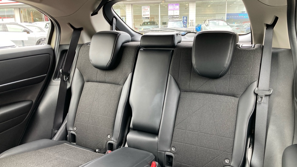 Honda HR-V 1.5 eHEV Advance 5dr CVT Hybrid Hatchback - Image 8