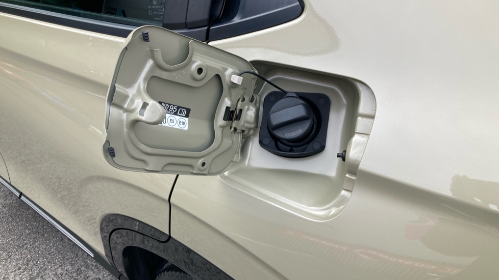 Honda HR-V 1.5 eHEV Advance 5dr CVT Hybrid Hatchback - Image 17