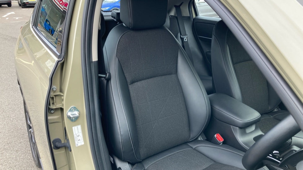 Honda HR-V 1.5 eHEV Advance 5dr CVT Hybrid Hatchback - Image 37