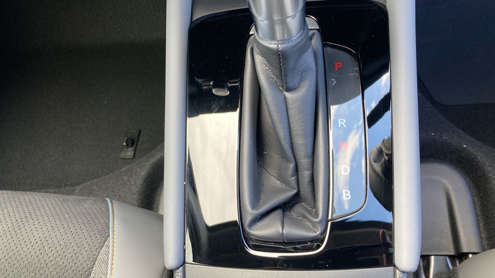 Honda Jazz 1.5 i-MMD Hybrid Advance Sport 5dr eCVT Hybrid Hatchback - Image 30