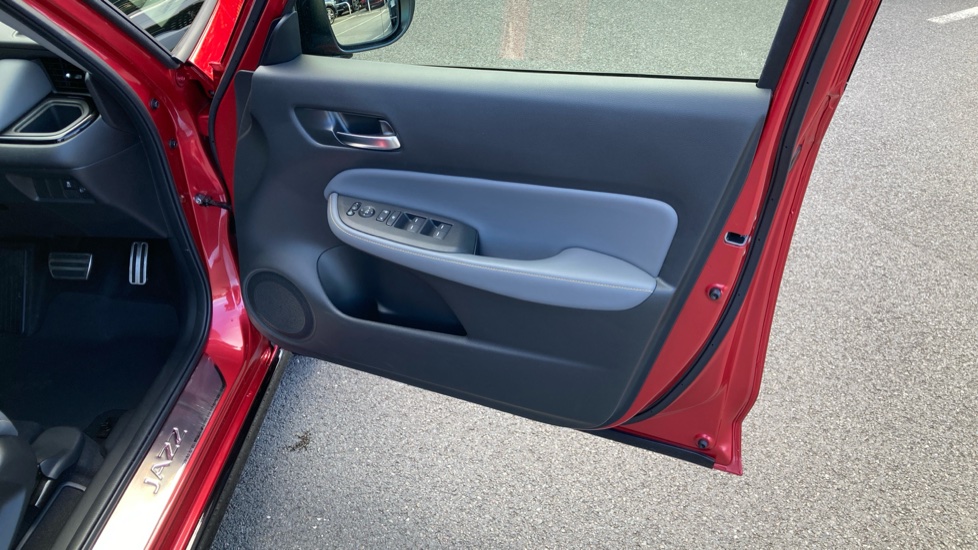 Honda Jazz 1.5 i-MMD Hybrid Advance Sport 5dr eCVT Hybrid Hatchback - Image 45