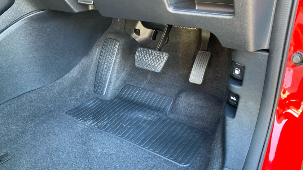 Honda CR-V 2.0 i-MMD Hybrid SE 2WD 5dr eCVT Hybrid Estate - Image 39