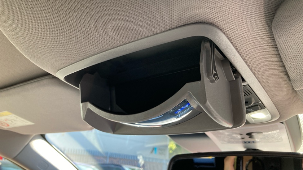 Honda CR-V 2.0 i-MMD Hybrid SE 2WD 5dr eCVT Hybrid Estate - Image 41