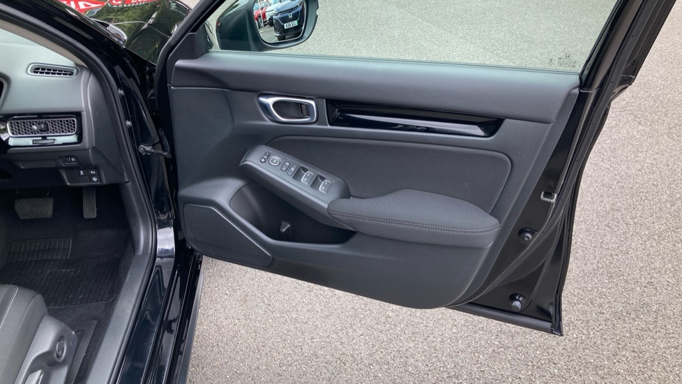 Honda Civic 2.0 eHEV Elegance 5dr CVT Hybrid Hatchback - Image 34