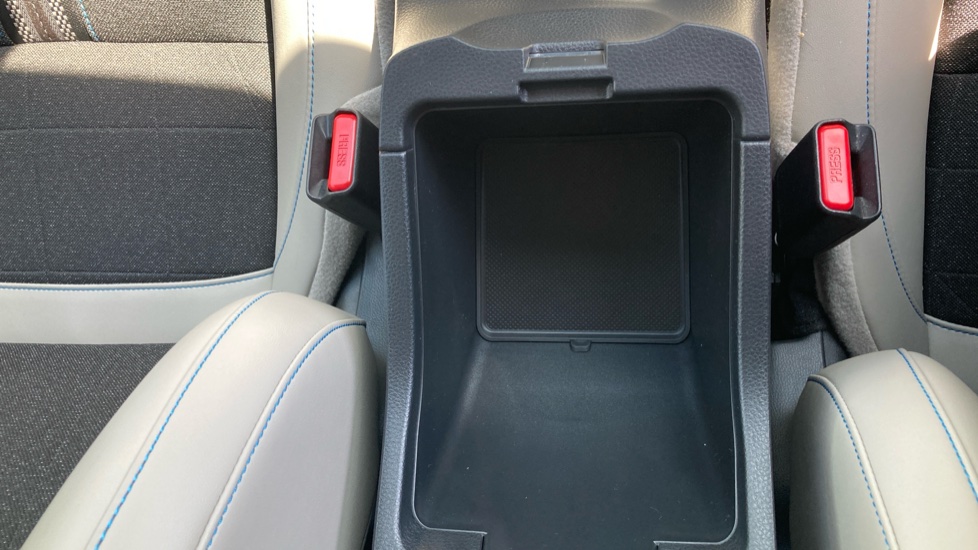 Honda HR-V 1.5 eHEV Advance Style 5dr CVT Hybrid Hatchback - Image 37
