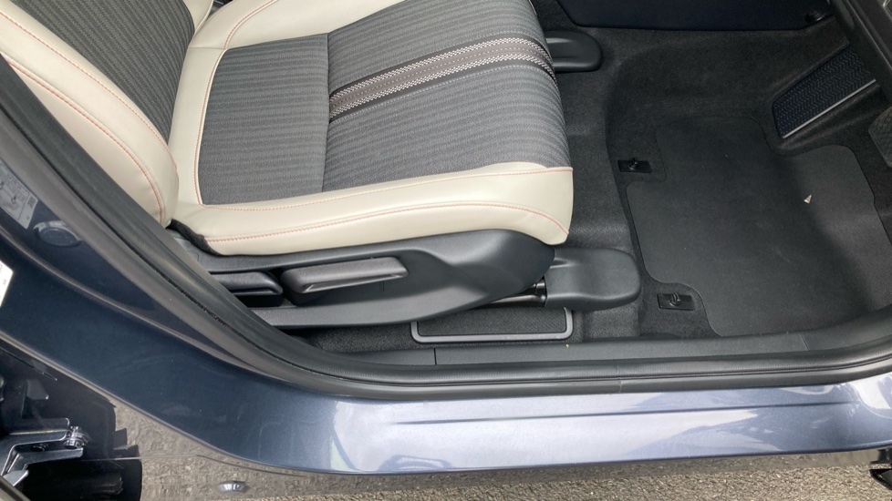 Honda HR-V 1.5 eHEV Advance Style 5dr CVT Hybrid Hatchback - Image 28