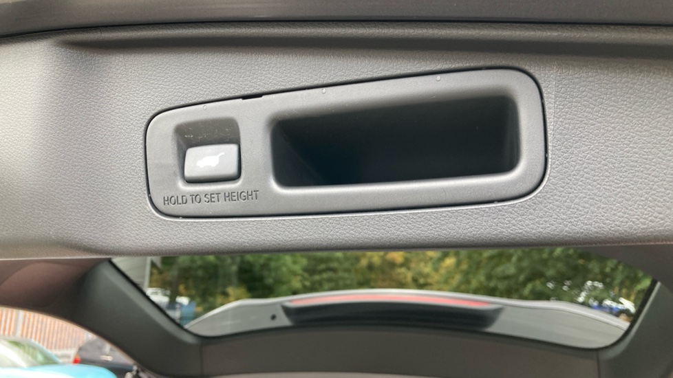 Honda CR-V 2.0 i-MMD Hybrid EX 5dr eCVT Hybrid Estate - Image 33