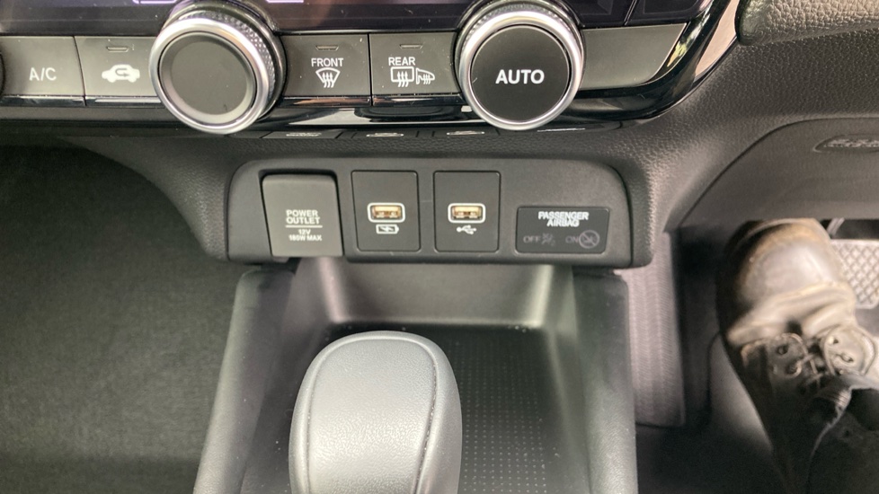 Honda Jazz 1.5 i-MMD Hybrid Crosstar Advance 5dr eCVT Hybrid Hatchback - Image 45