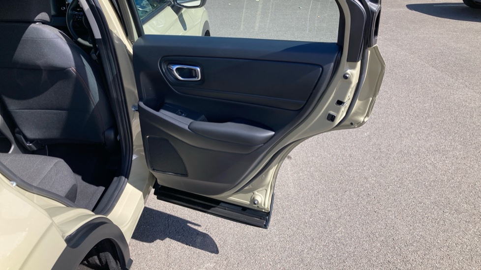 Honda HR-V 1.5 eHEV Elegance 5dr CVT Hybrid Hatchback - Image 30