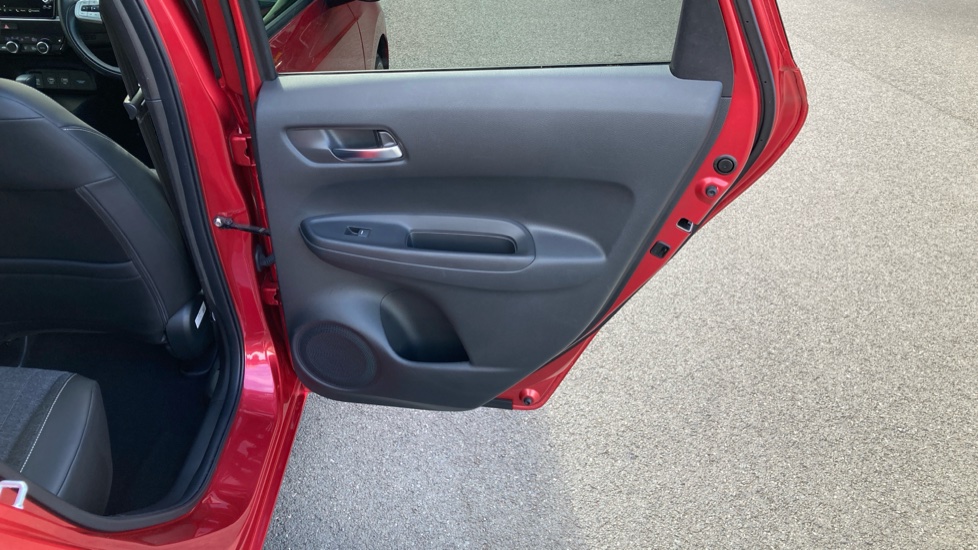 Honda Jazz 1.5 i-MMD Hybrid Advance 5dr eCVT Hybrid Hatchback - Image 31