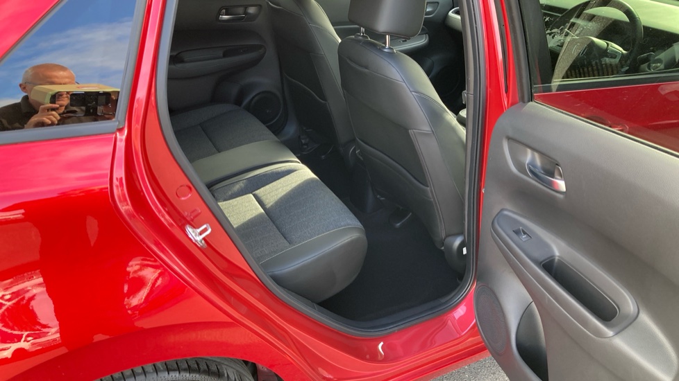 Honda Jazz 1.5 i-MMD Hybrid Advance 5dr eCVT Hybrid Hatchback - Image 32