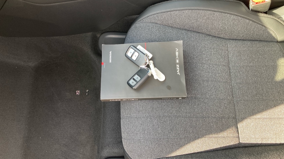 Honda Jazz 1.5 i-MMD Hybrid Advance 5dr eCVT Hybrid Hatchback - Image 35