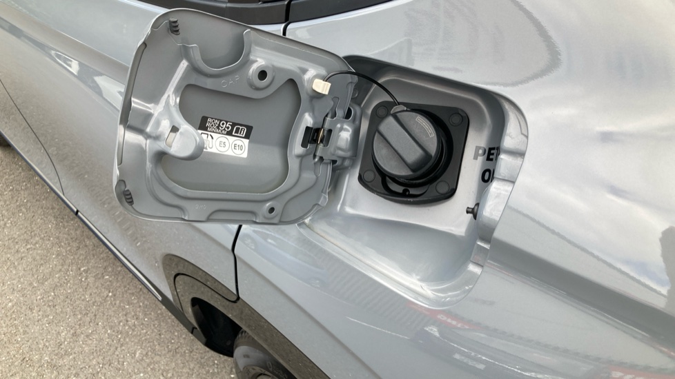 Honda HR-V 1.5 eHEV Advance 5dr CVT Hybrid Hatchback - Image 13