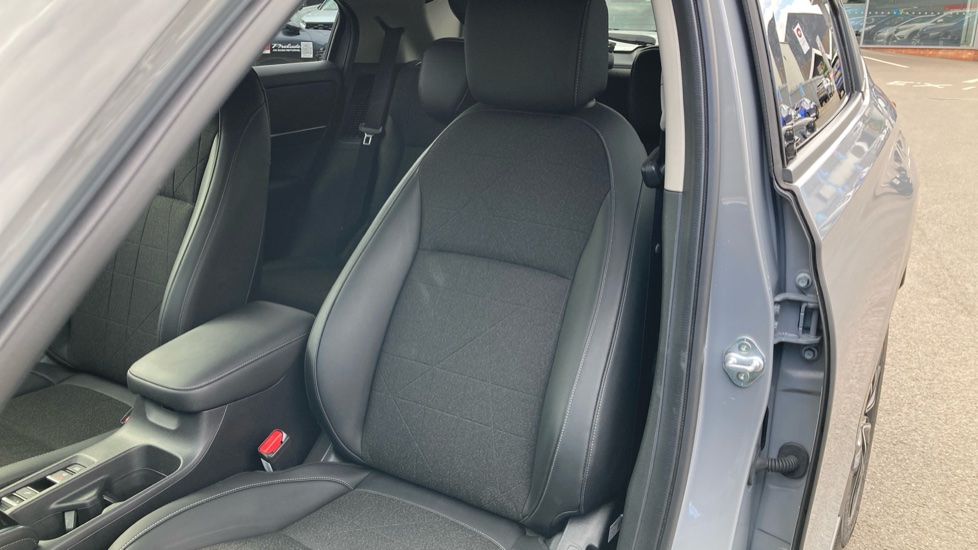 Honda HR-V 1.5 eHEV Advance 5dr CVT Hybrid Hatchback - Image 17