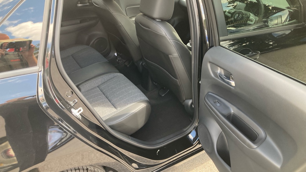 Honda Jazz 1.5 i-MMD Hybrid Advance 5dr eCVT Hybrid Hatchback - Image 31