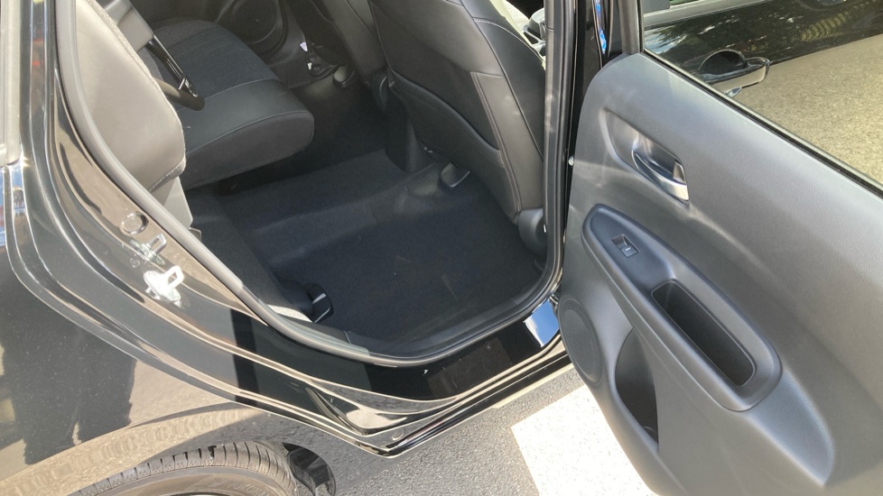 Honda Jazz 1.5 i-MMD Hybrid Advance 5dr eCVT Hybrid Hatchback - Image 32