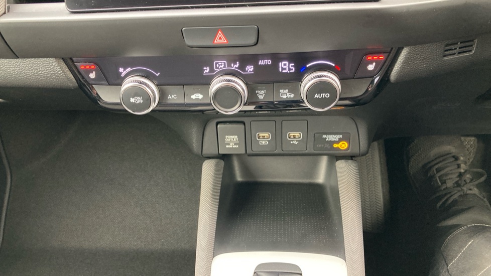Honda Jazz 1.5 i-MMD Hybrid Crosstar EX 5dr eCVT Hybrid Hatchback - Image 18