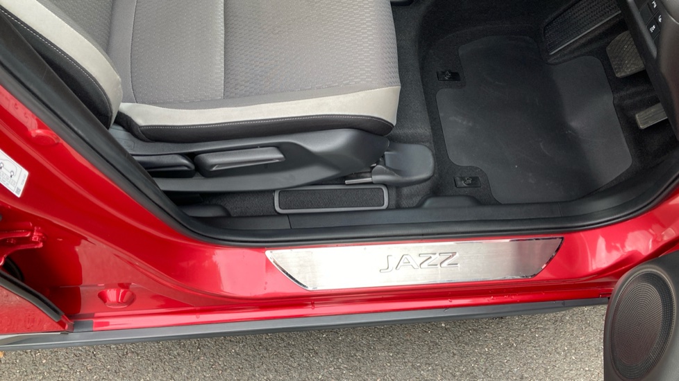 Honda Jazz 1.5 i-MMD Hybrid Crosstar EX 5dr eCVT Hybrid Hatchback - Image 28