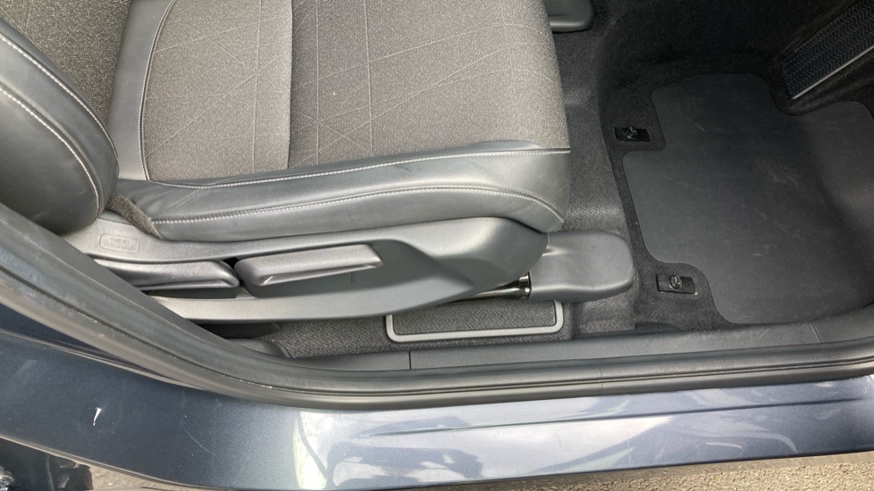 Honda HR-V 1.5 eHEV Advance 5dr CVT Hybrid Hatchback - Image 33