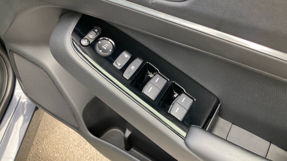 Honda HR-V 1.5 eHEV Advance 5dr CVT Hybrid Hatchback - Image 35