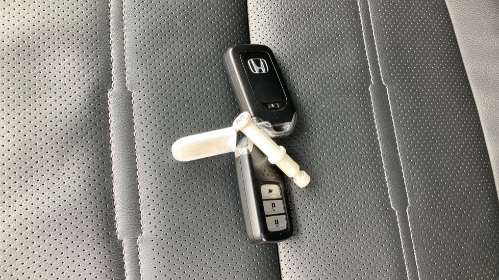 Honda CR-V 2.0 i-MMD Hybrid SR  2WD 5dr eCVT Hybrid Estate - Image 16